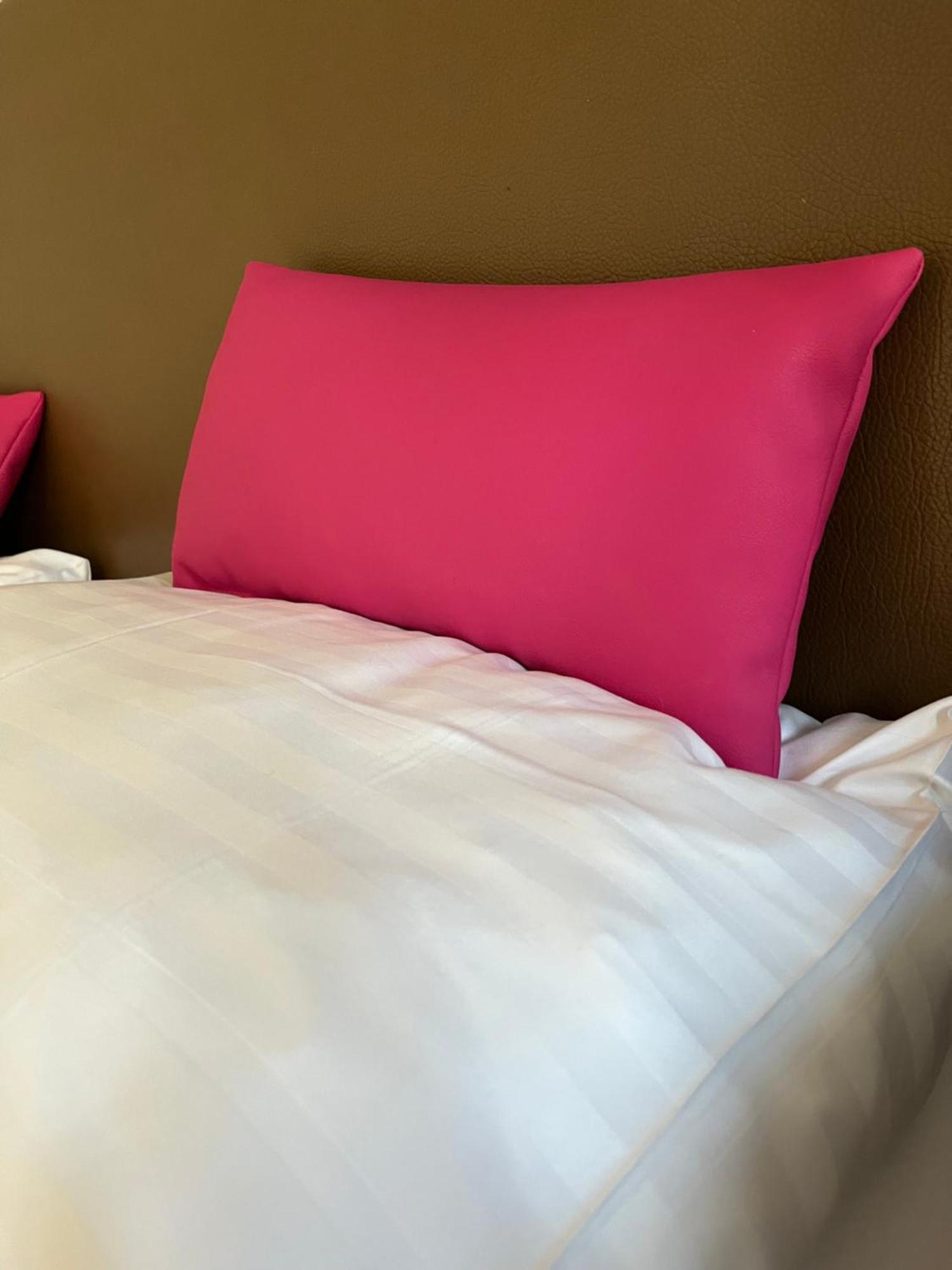 4U Hotel Men Only Hohenthurn Ngoại thất bức ảnh